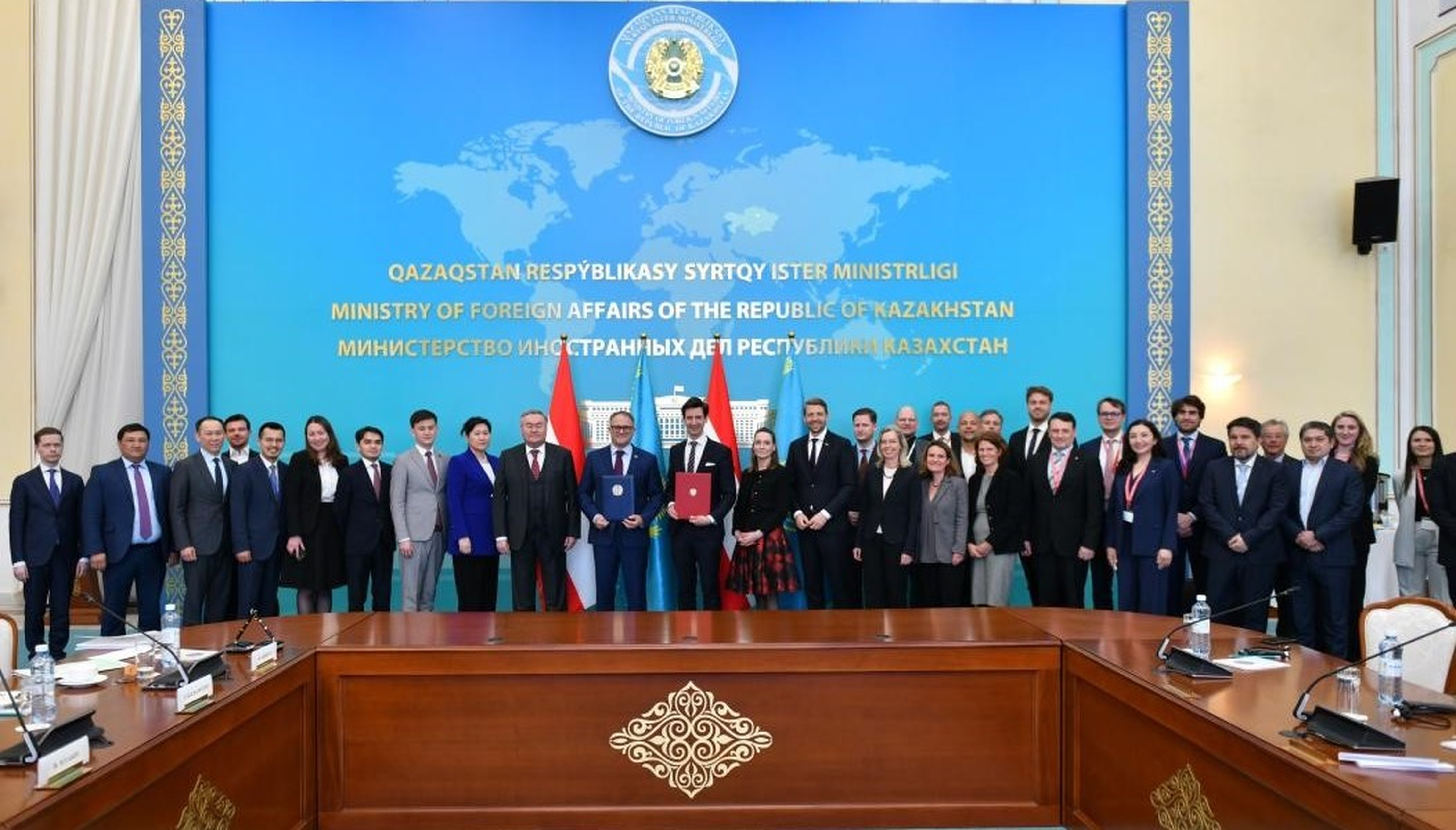 Kasachstan und Österreich erweitern ihre strategische Partnerschaft Astana, 24. April 2025